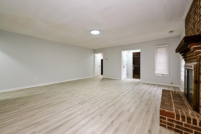 Building Photo - 6417 Williams Rd