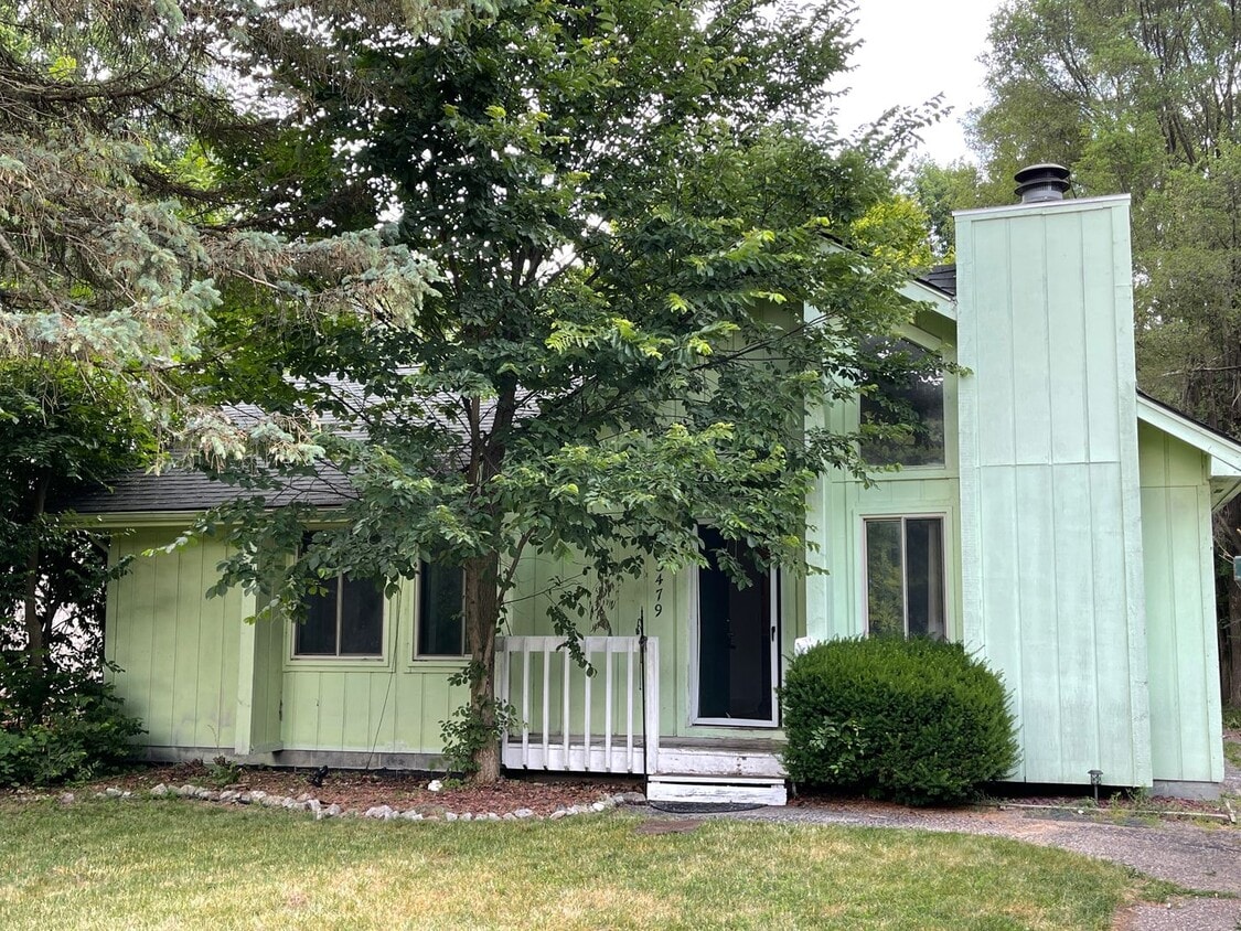 3479 Fieldview Ave, West Bloomfield Township, MI 48324 House Rental