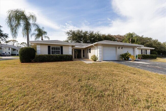 Building Photo - 7288 W Country Club Dr N