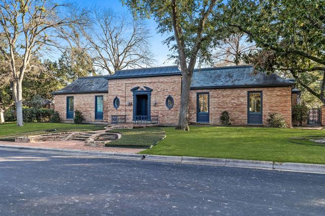 Foto del edificio - 1 Willow Wood Cir