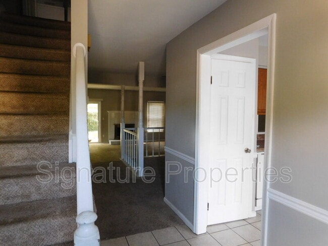 Photo - 5557 Old Guard Crescent Townhome