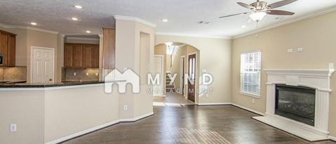 Building Photo - 2015 Que Manor Dr