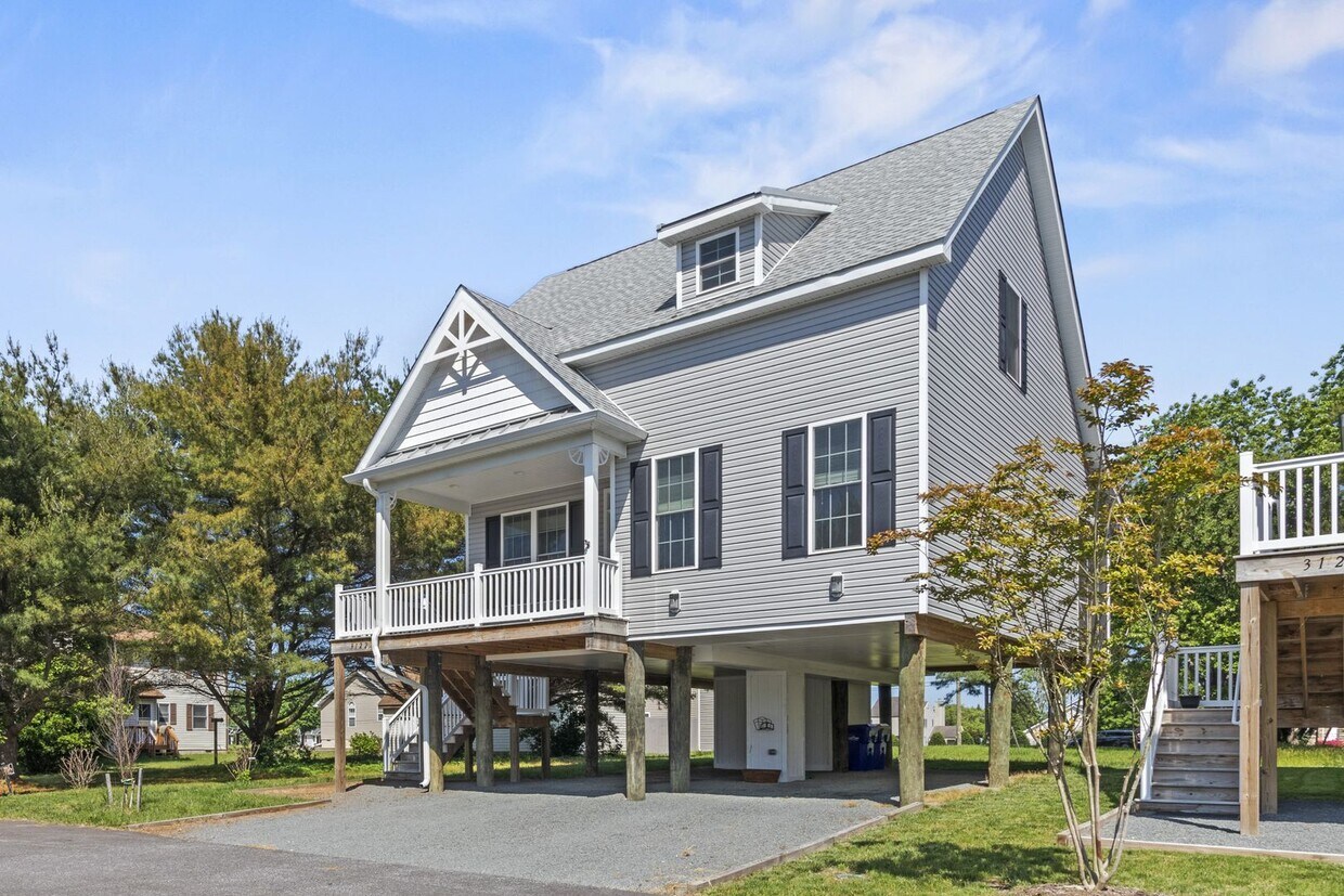 Primary Photo - Cottage-style home for rent, Ocean View. 3...