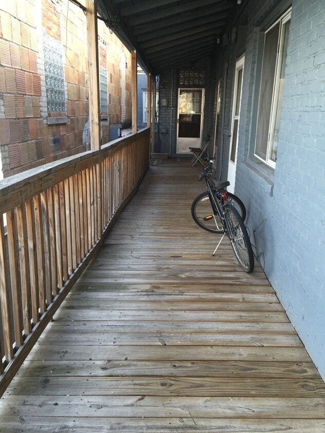 Building Photo - 118 Ardmore Drive