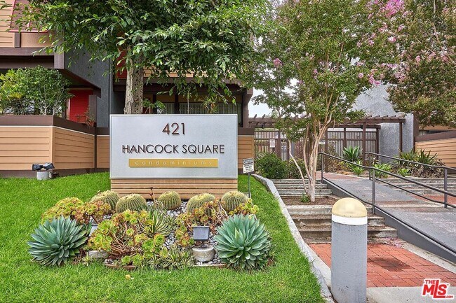 Foto del edificio - 421 S Van Ness Ave
