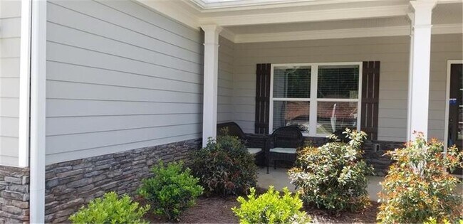 Foto del edificio - 1200 Chapman Grove Ln