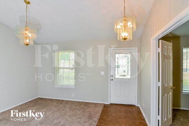 Foto del edificio - 13701 Laramie Hill