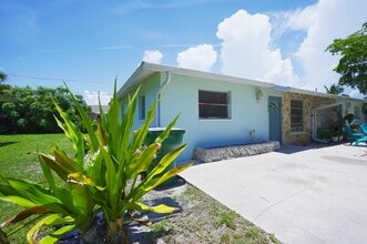 Building Photo - 1193 S Alhambra Cir