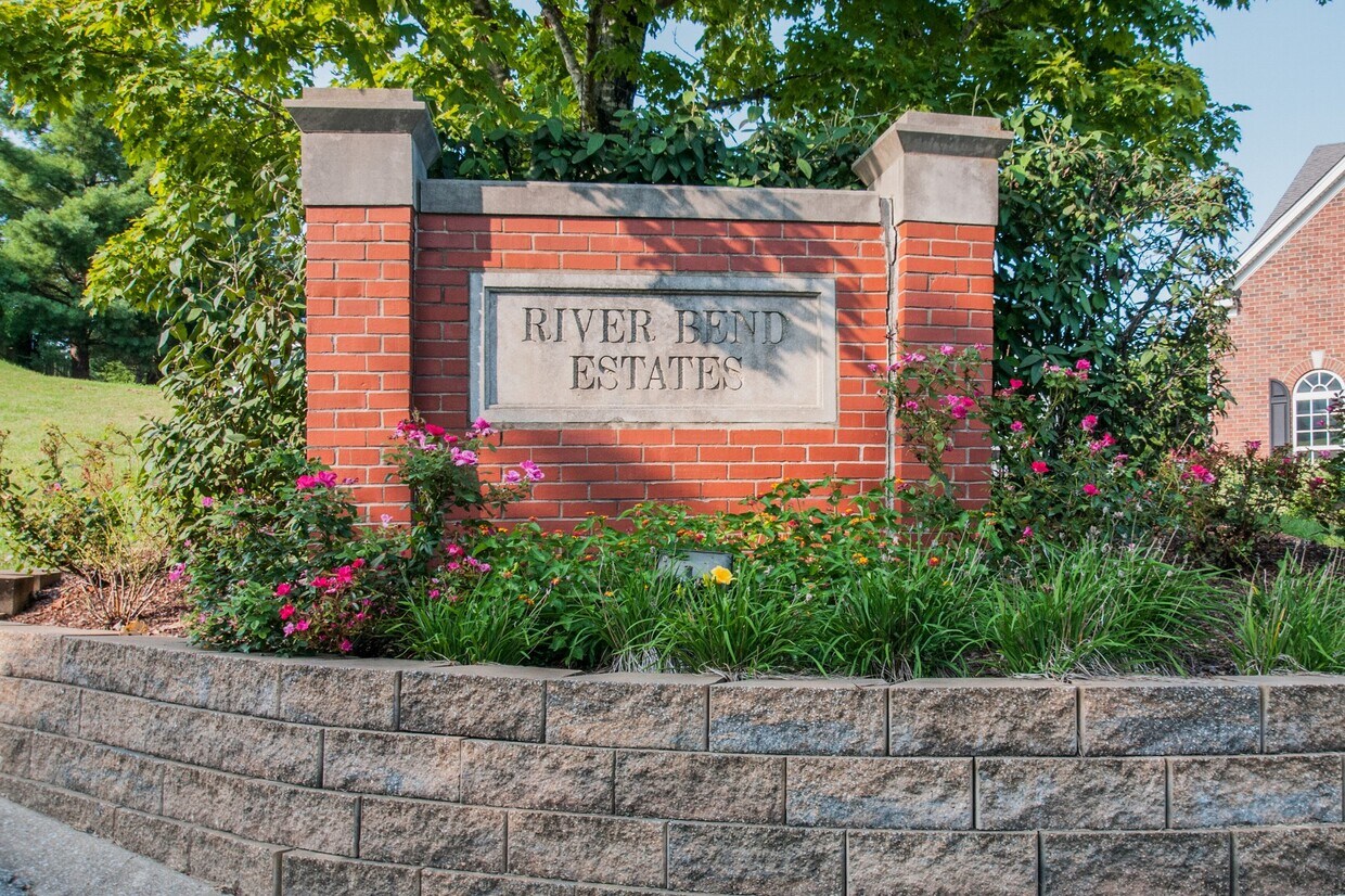 Primary Photo - 7465 River Bend Cir