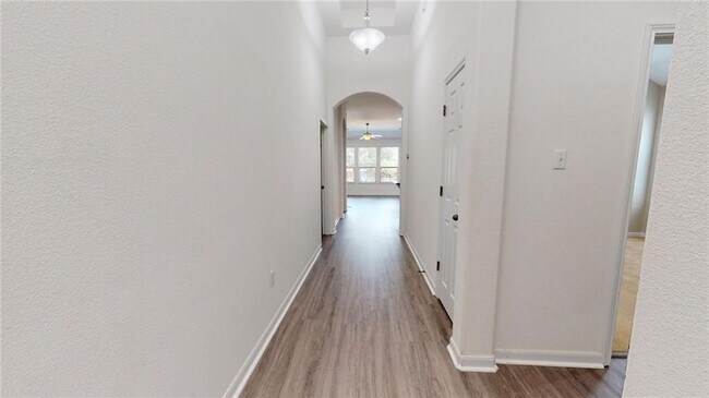 Building Photo - 301 Highland Horizon