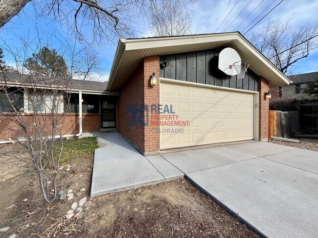 Foto del edificio - 7074 S Willow St