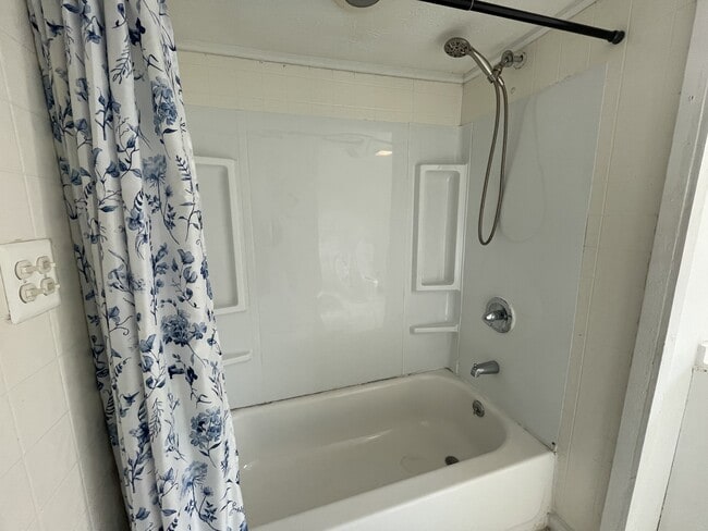 Foto del edificio - 511 Florida Ave