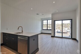 Building Photo - 41 Larry Holmes Dr