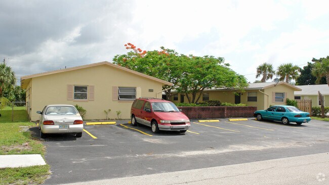 Foto del edificio - 281 NW 40th St