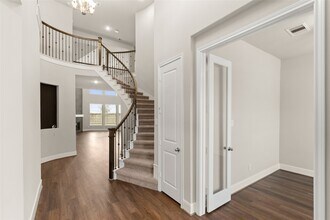 Building Photo - 10507 Halley Ln