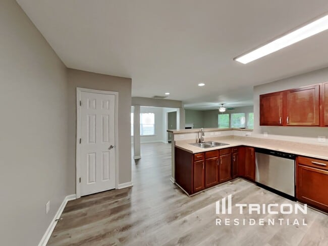 Building Photo - 1409 Cricket Ridge Dr