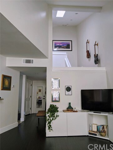 Building Photo - 620 San Nicholas Ct