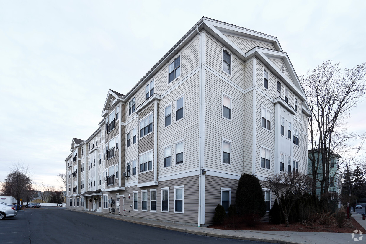 Primary Photo - Kent Street Apartments