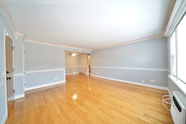 Foto del edificio - 5037 N East River Rd
