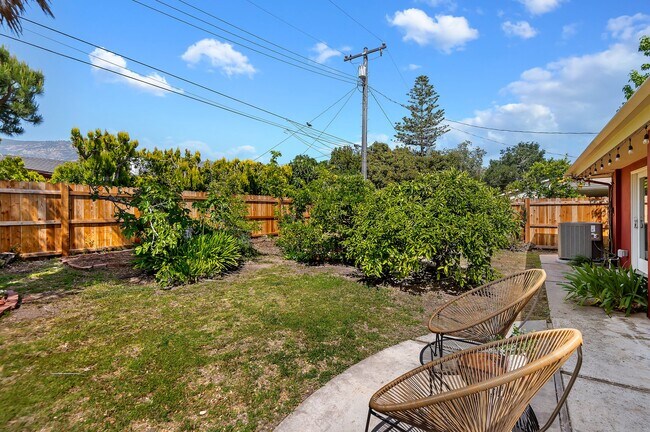 Building Photo - 3622 Capri Dr
