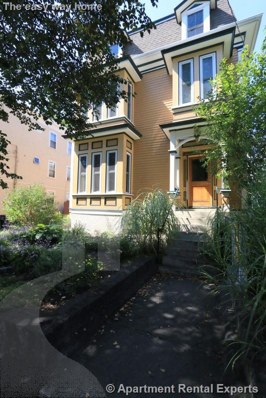 Building Photo - 9 Claremon St