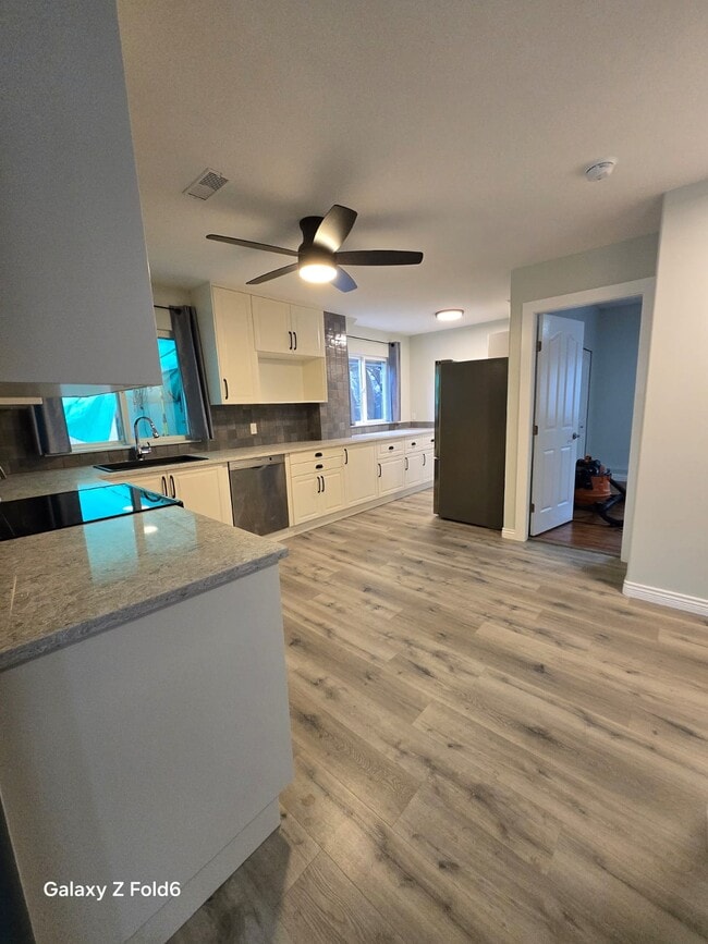 Building Photo - 12582-12224 224 St