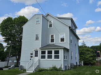 Building Photo - 15 Steele St