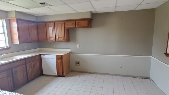 Building Photo - 4406 S Austin St