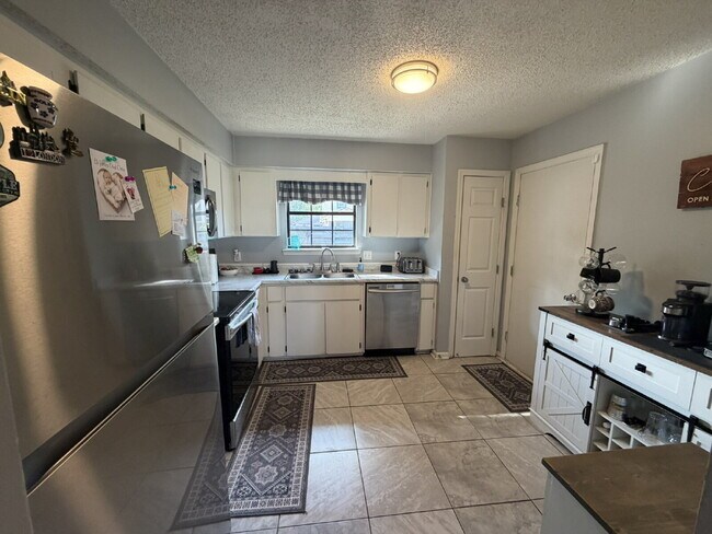 Foto del edificio - Home for Rent