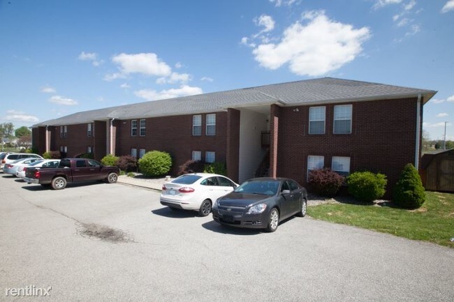 Building Photo - 2 br, 1 bath Apartment - 102/104 Landon Drive