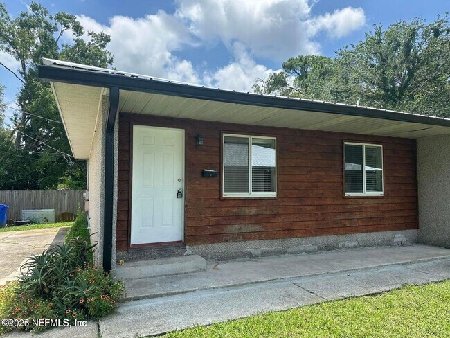 Building Photo - 394 Fortuna Ave