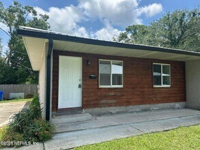 Building Photo - 394 Fortuna Ave