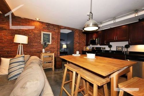 Foto del edificio - 1766 Beacon St