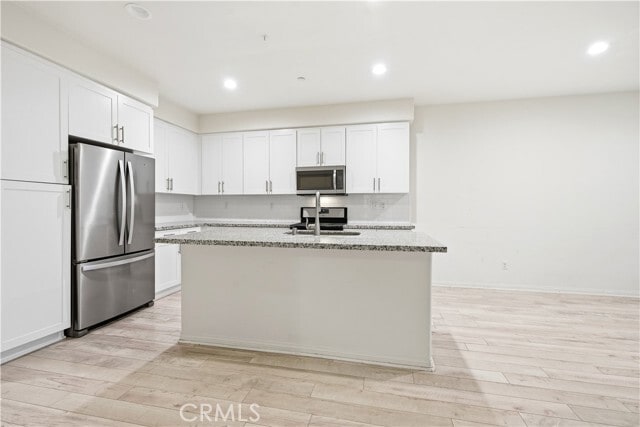 Foto del edificio - 4722 E Washington Ave