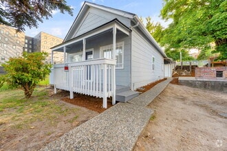 Building Photo - 1316 Tacoma Ave S