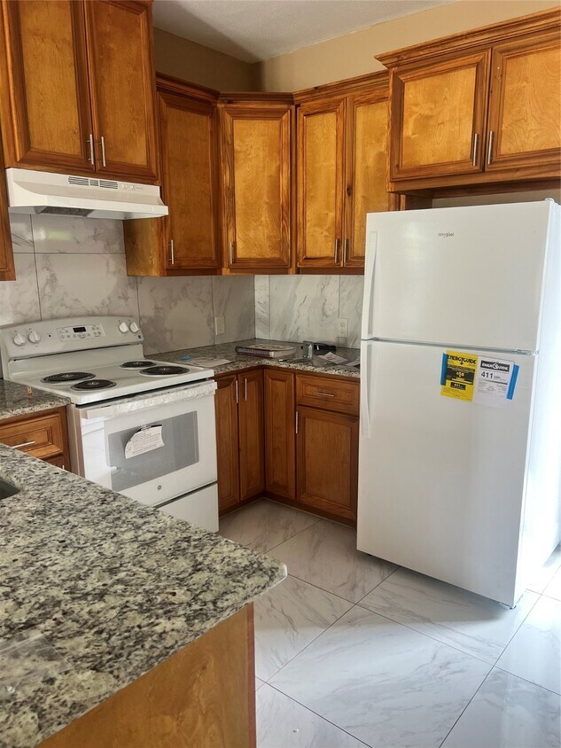 Foto principal - 341 Cartersville St