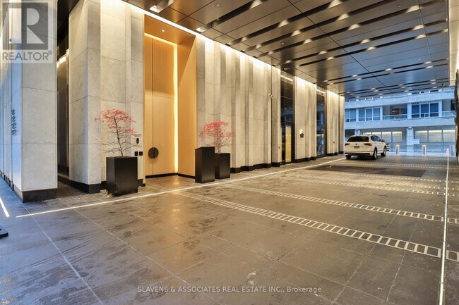 Building Photo - 35 Mercer St