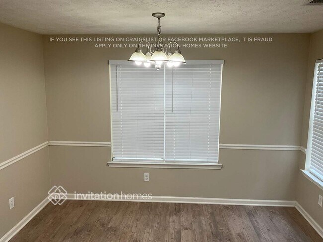 Foto del edificio - 145 Stoney Brook Way