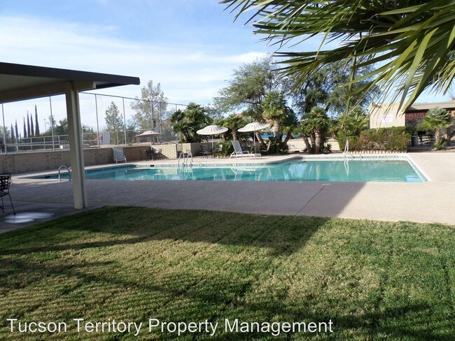 Building Photo - 9642 E Laurel Ridge Dr