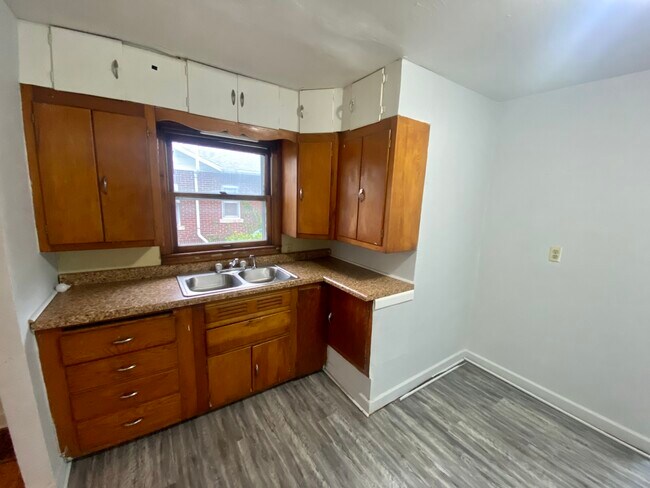 Foto del edificio - 1215 Harmon St