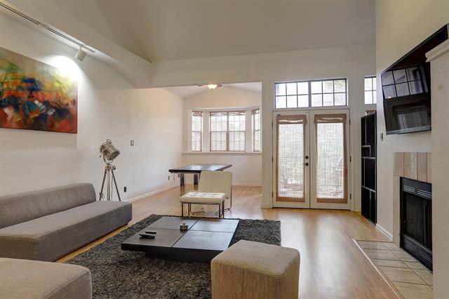 Foto principal - 3235 Cole Ave