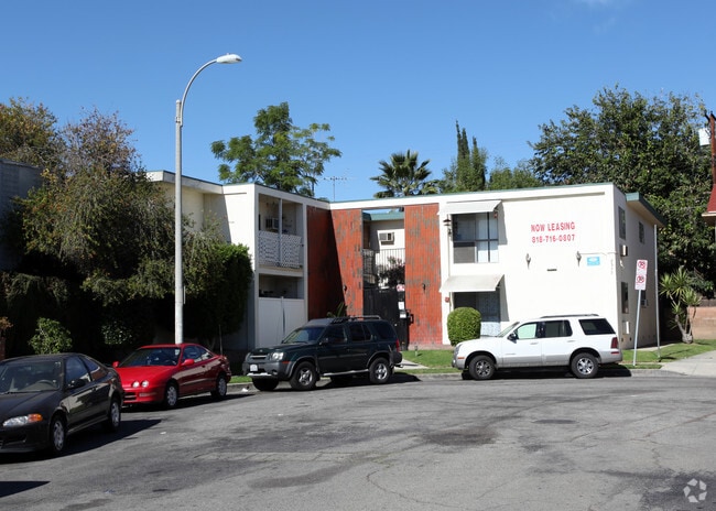 Building Photo - Le Soleil Apartments