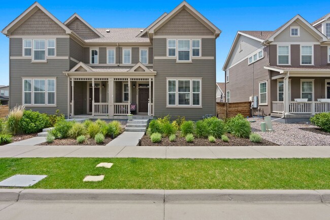 Foto del edificio - Fort Collins Lifestyle Exemplified by this...