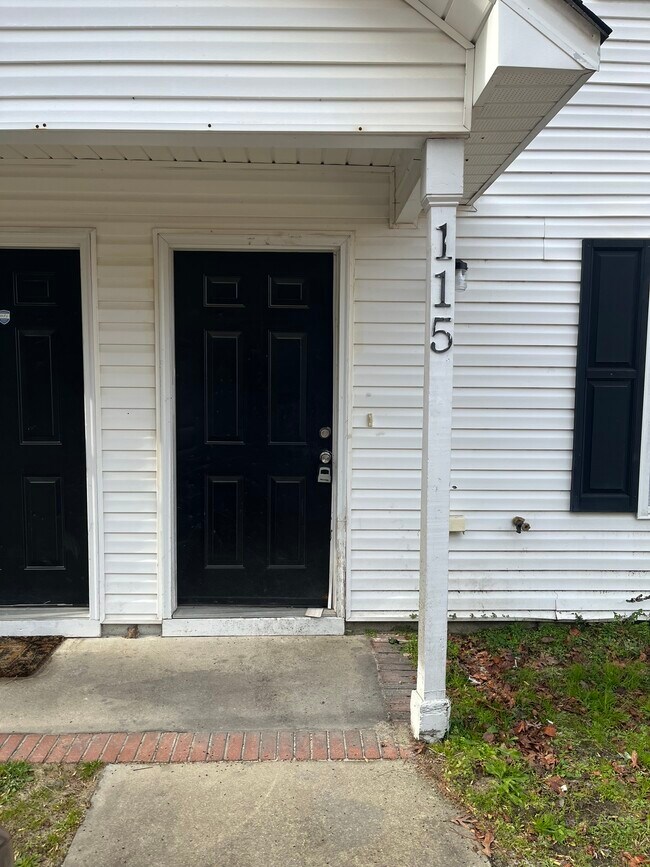 Building Photo - AVS2 AJ Duplexes