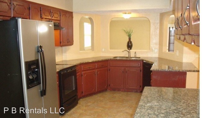 Foto del edificio - 6705 SW Chaucer Dr