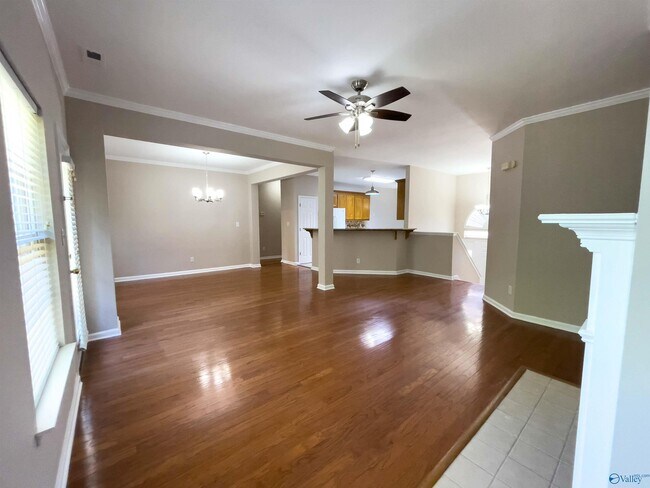 Foto del edificio - 107 Barrington Ct