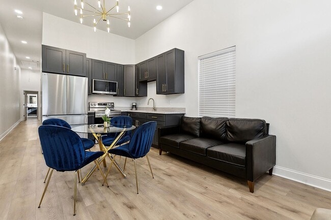 Foto del edificio - 2548 N Galvez St