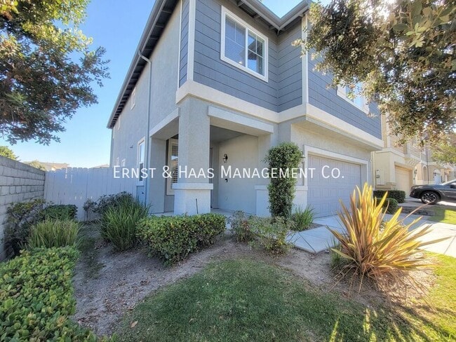 Foto del edificio - 17528 Yellowwood Way