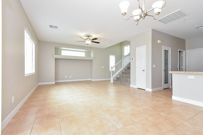 Building Photo - 9716 N Fast Elk St