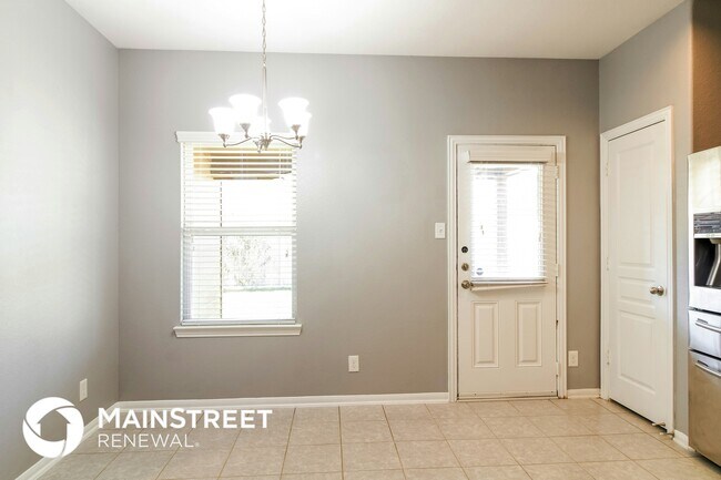 Foto del edificio - 6007 Coleus St